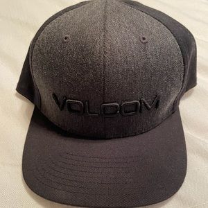 Volcom Fitted Hat L/XL